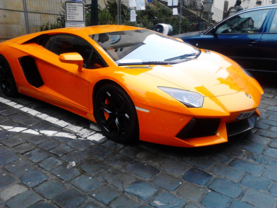 Lamborghini Aventador