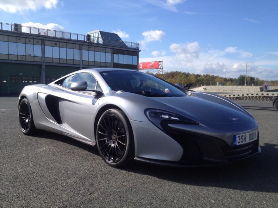 McLaren 650S