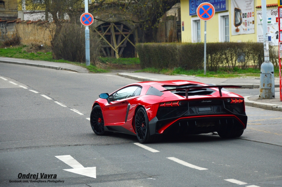 Lamborghini Aventador LP750-4 SuperVeloce