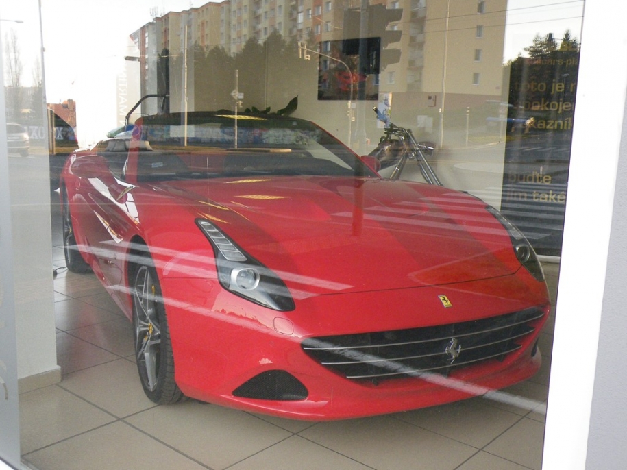 Ferrari California T