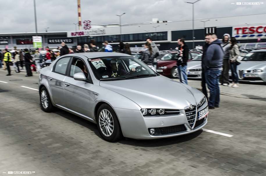 Alfa Romeo Rekord 165