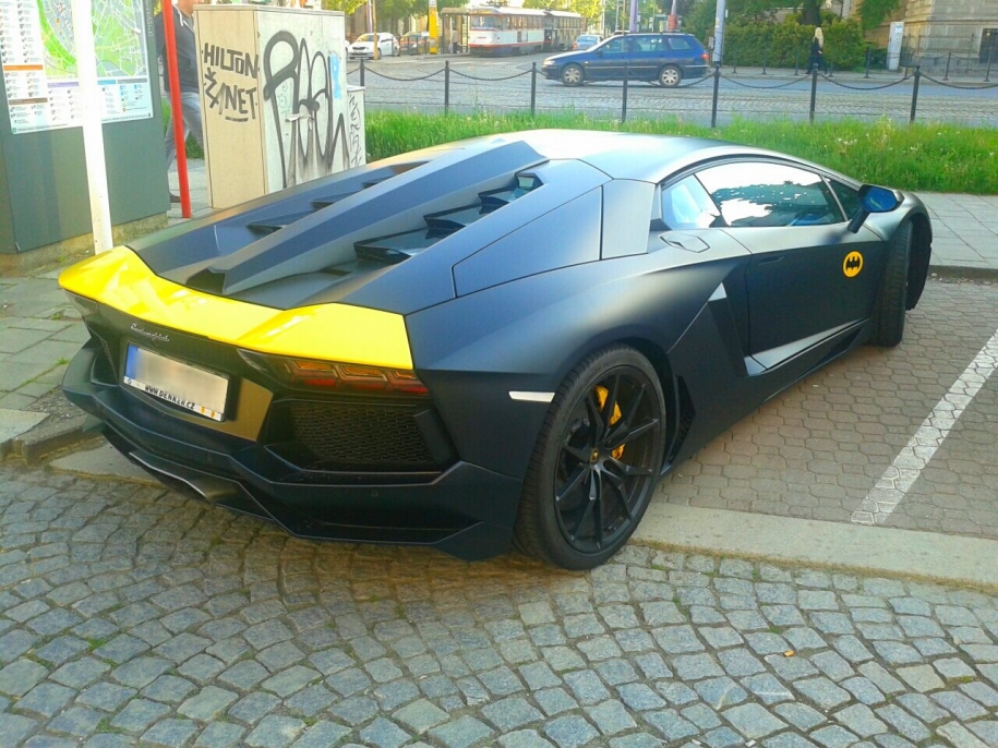 Lamborghini Aventador