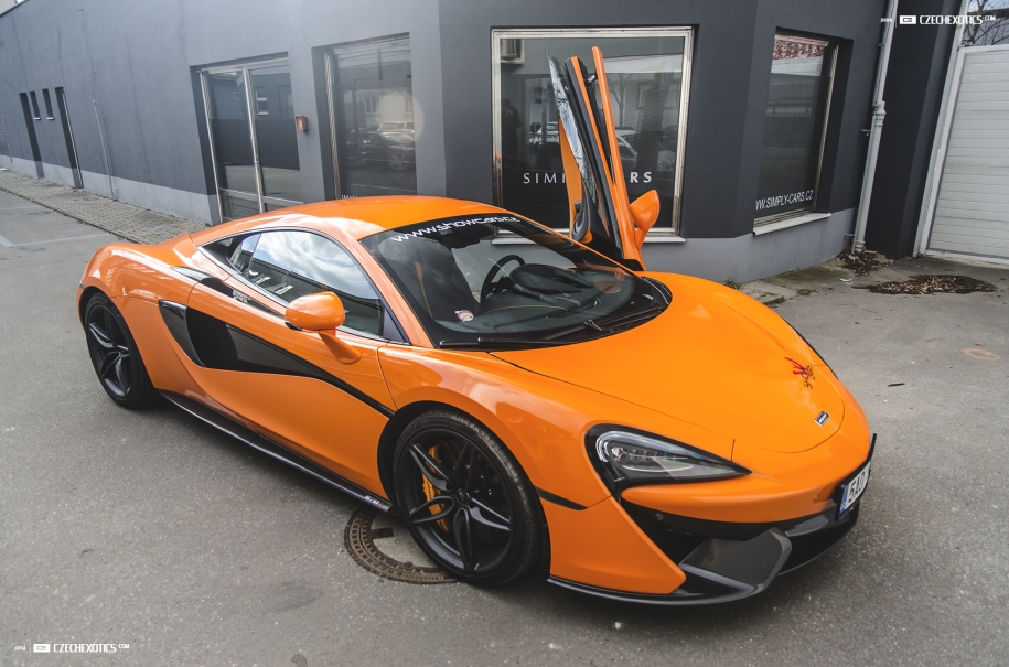 McLaren 570S