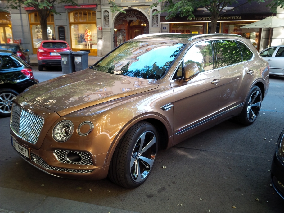 Bentley Bentyaga First Edition