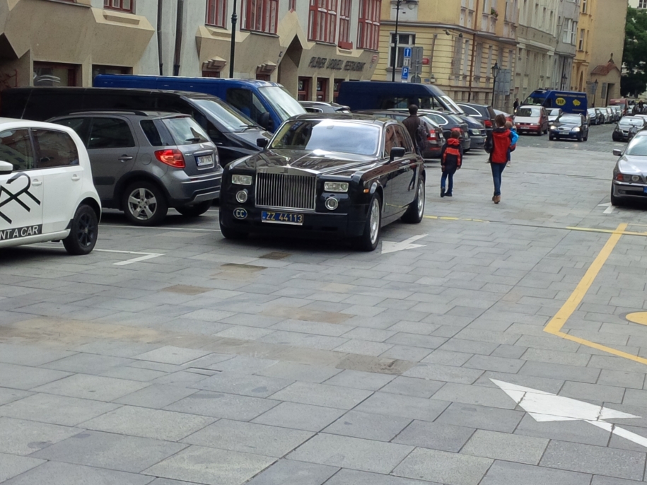 Rolls-Royce Phantom