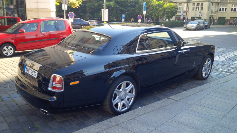 Rolls-Royce Phantom Coupe