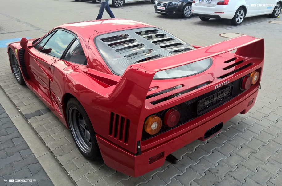 Ferrari F40