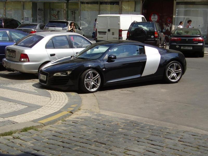 Audi R8