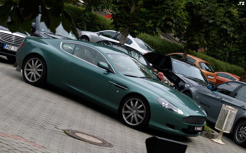 DB9