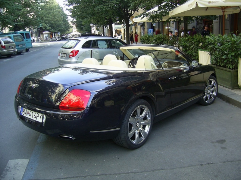 Bentley Continental GTC