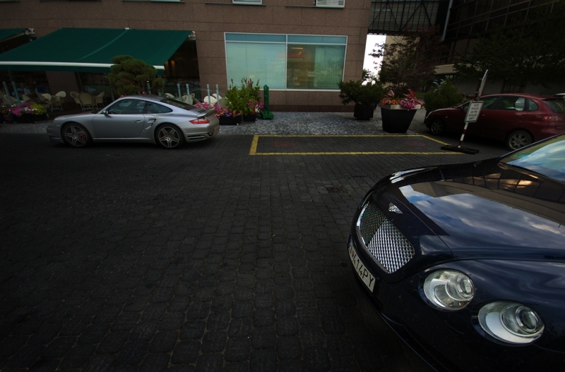 Bentley Continental GTC & Porsche 911 997 Turbo