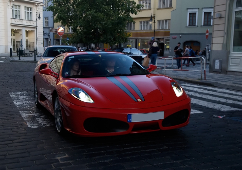 F430