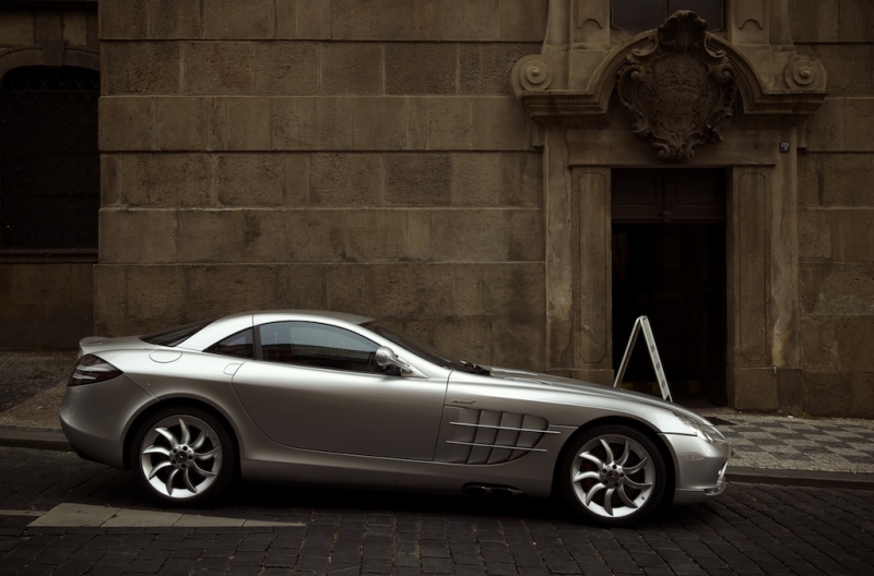 Mercedes McLaren SLR