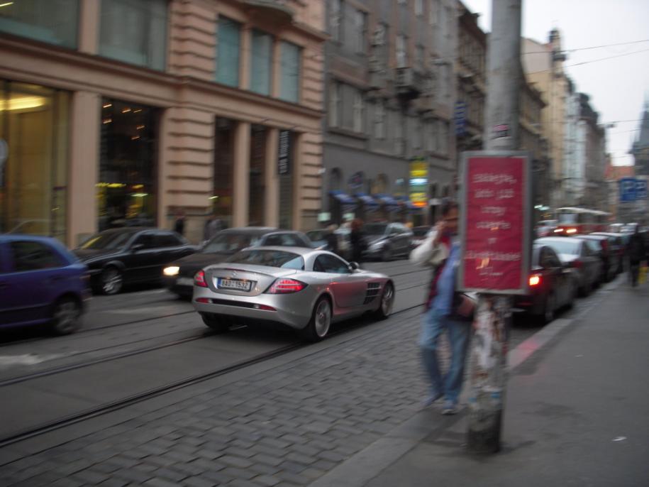 Mercedes Benz SLR