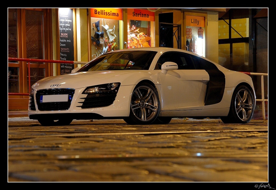 Audi R8