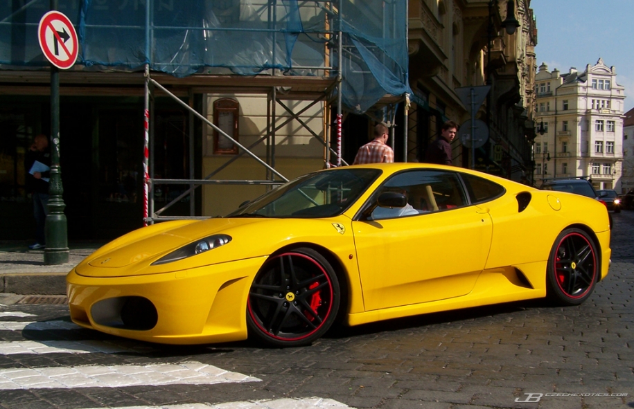 F430