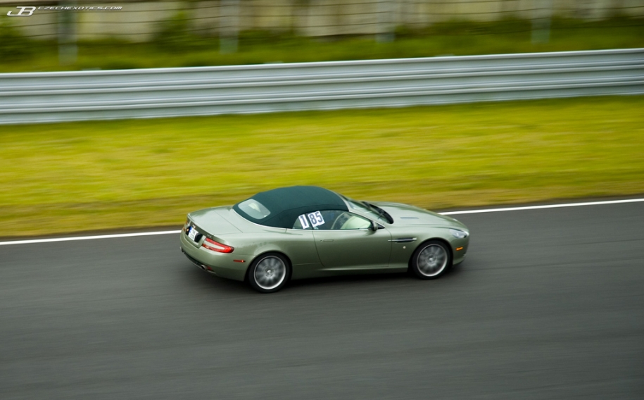 DB9 Volante