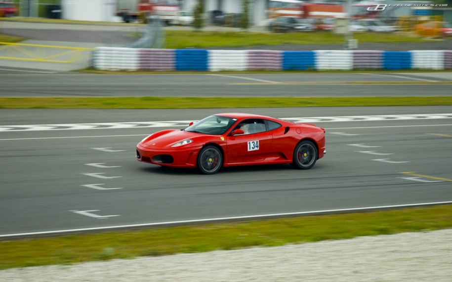 F430