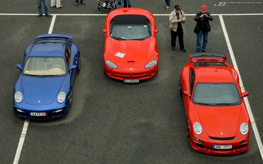 Porsche + Viper