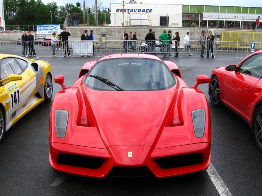 Ferrari F140 Enzo
