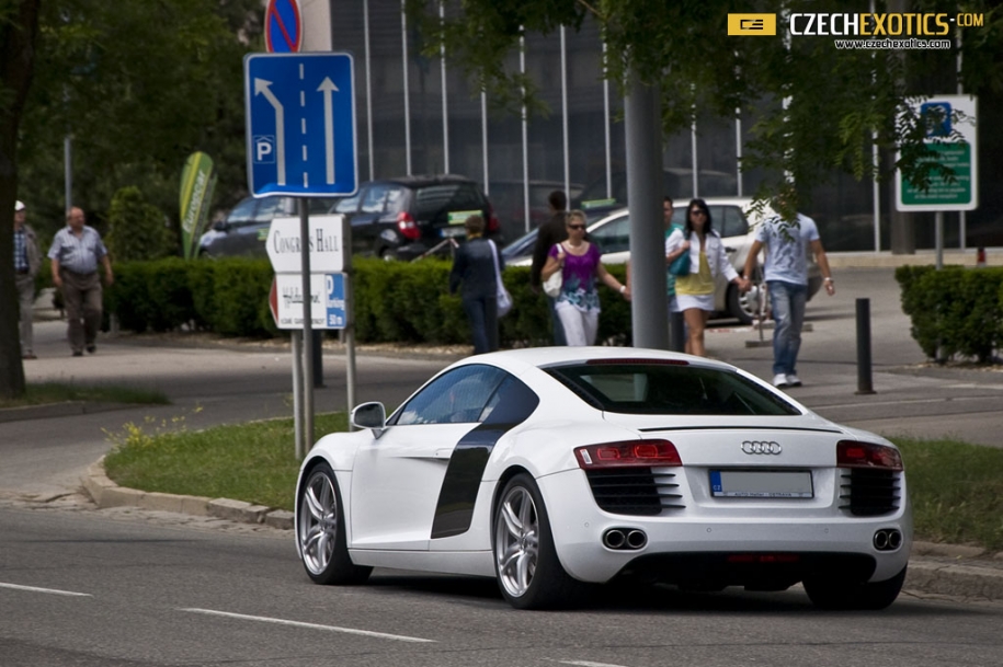 R8