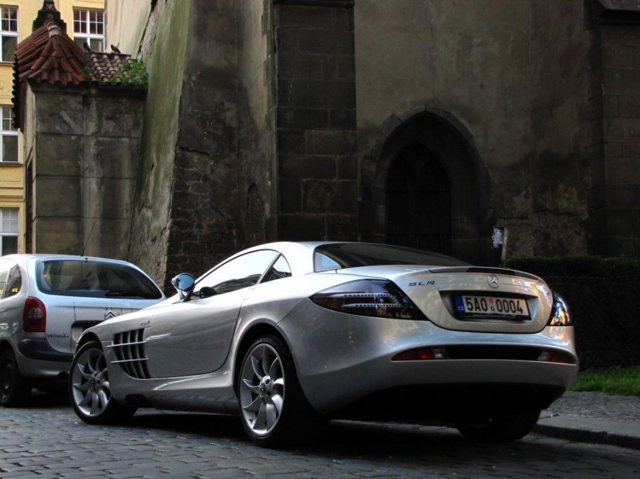 SLR