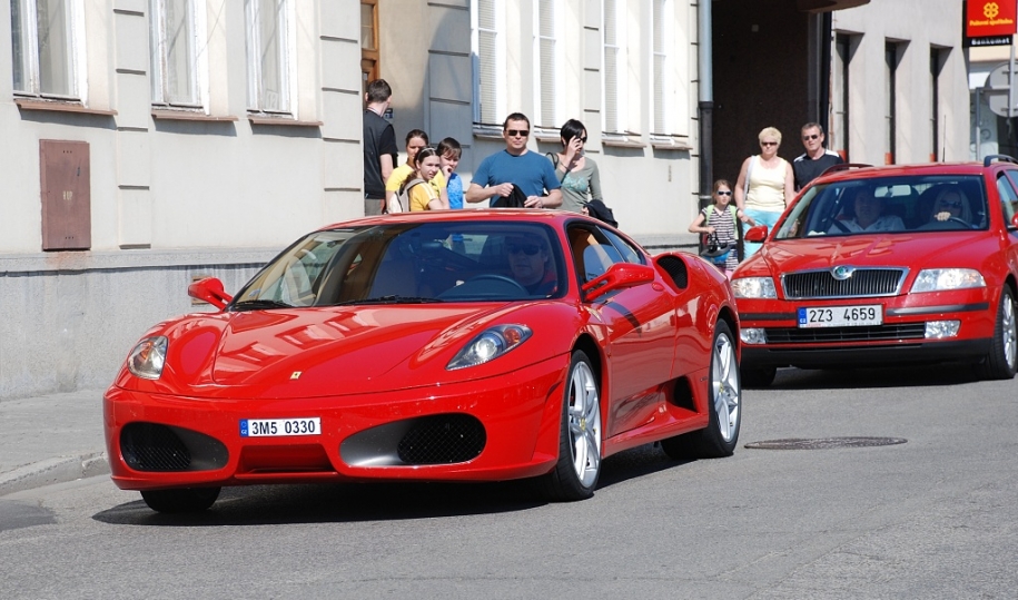 F430