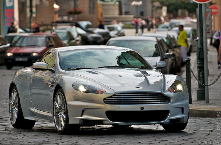 Aston Martin DBS