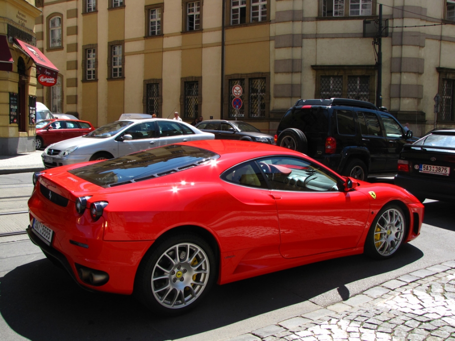 F430