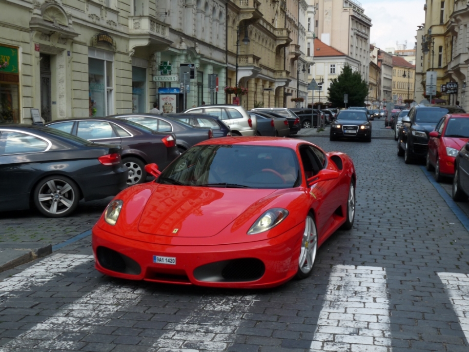 F430
