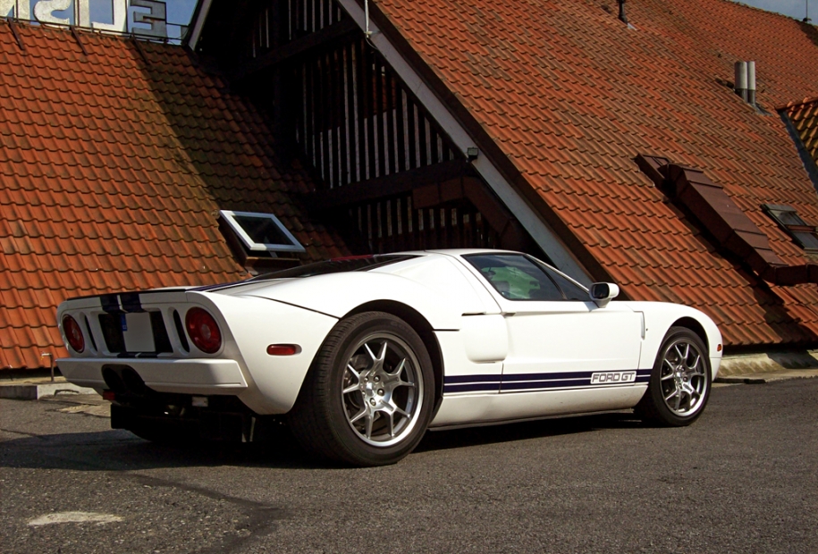 Ford GT