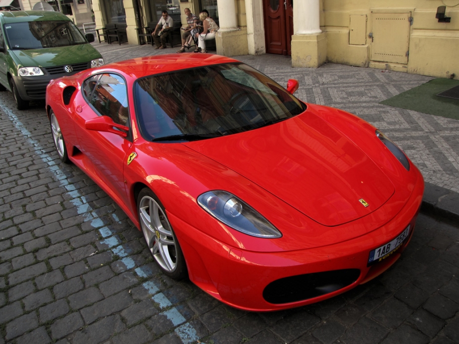 F430
