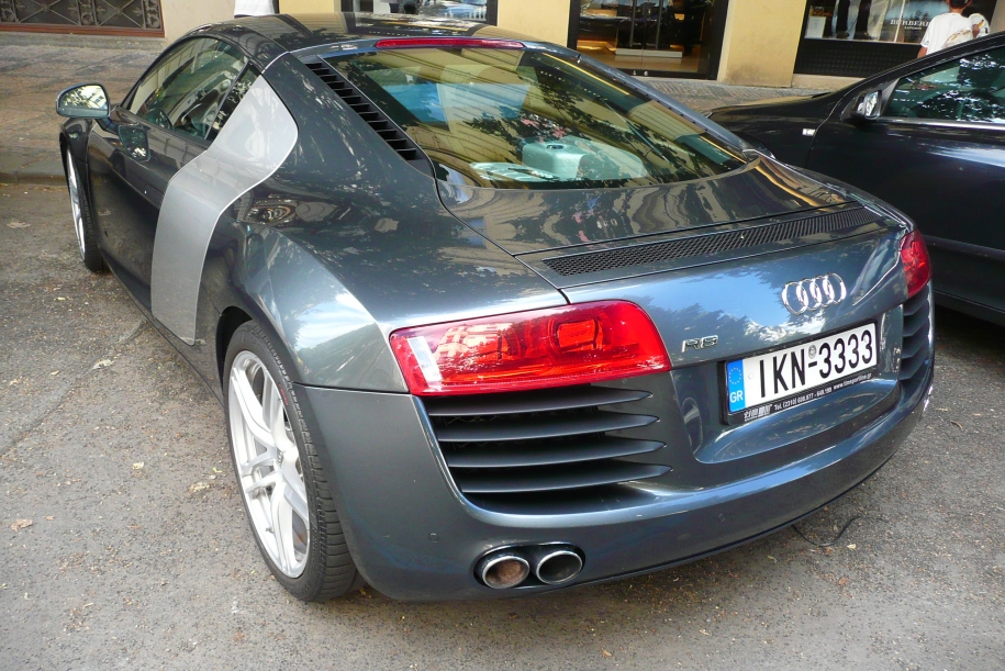 Audi R8