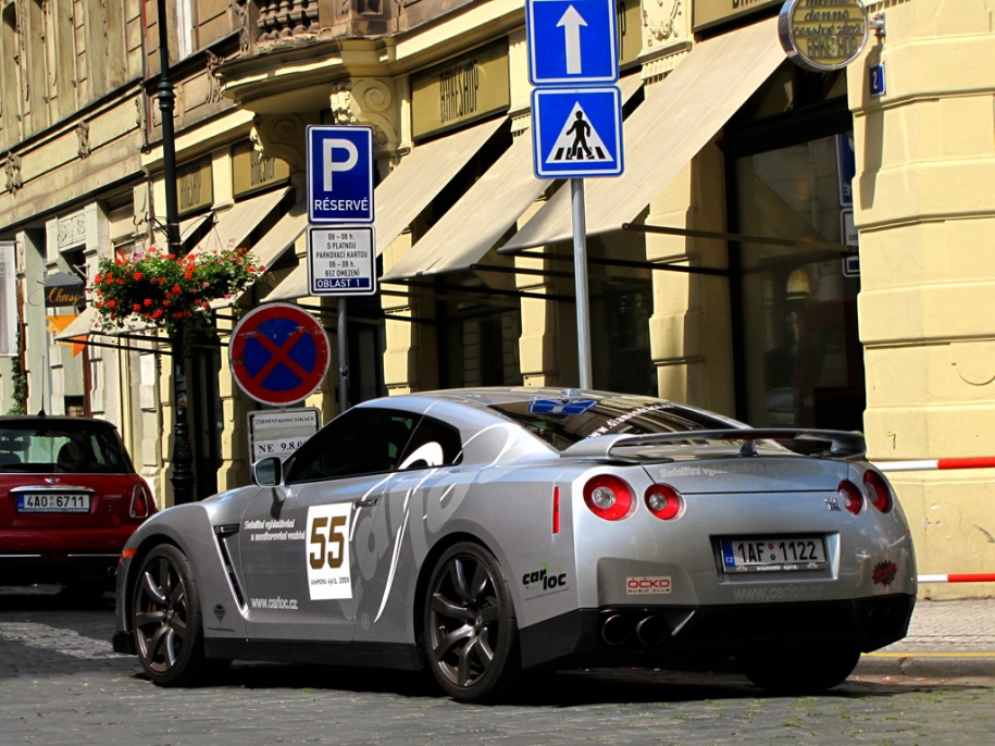GT-R