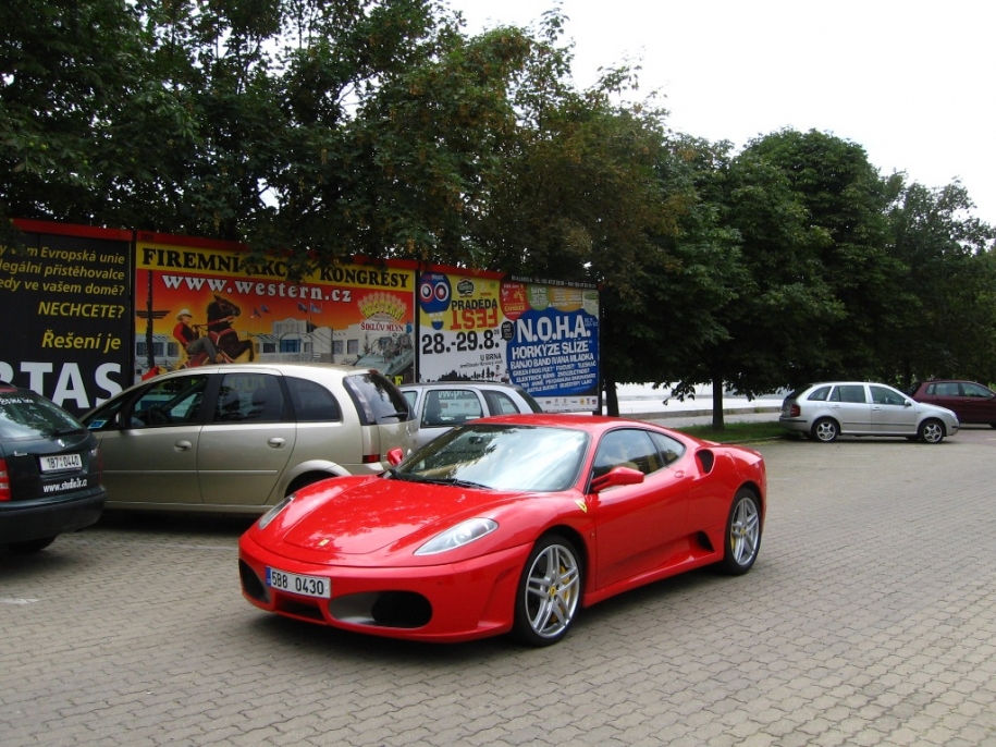 F430