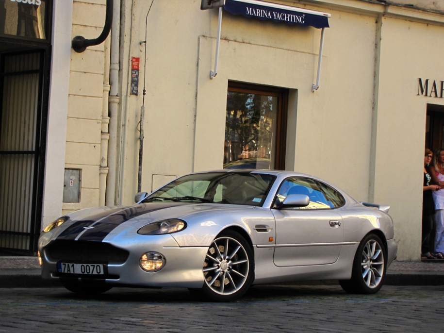 DB7