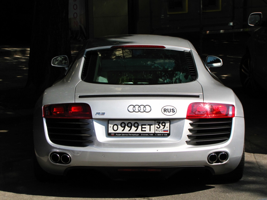 R8