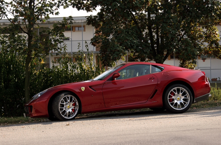 599