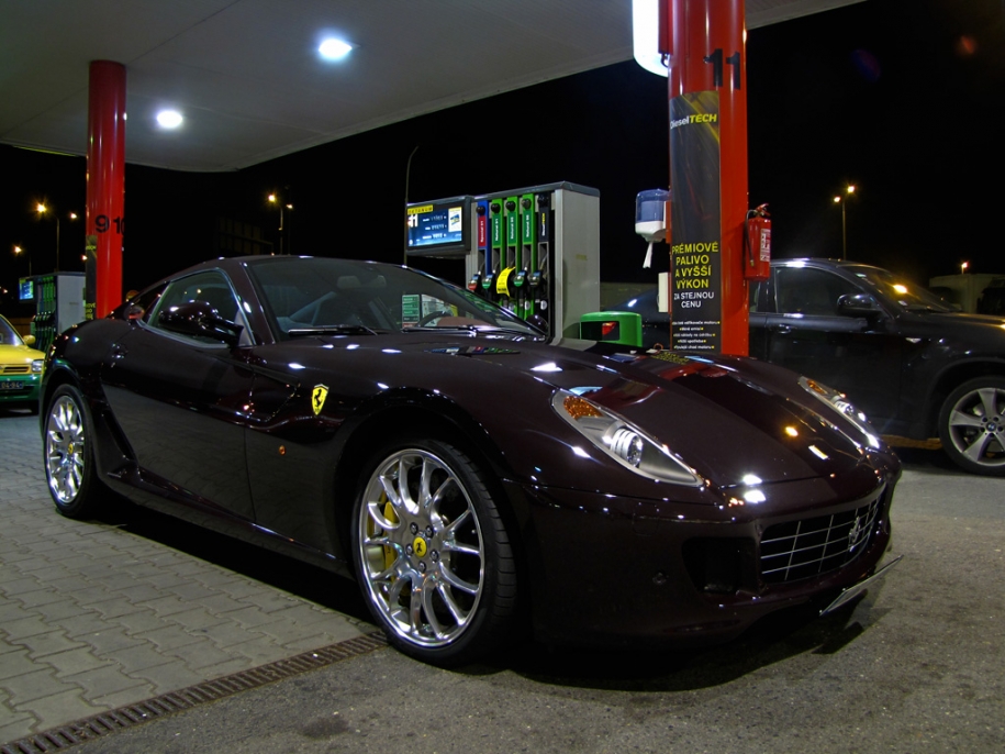 599