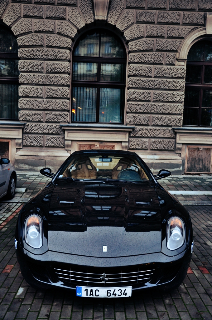 599