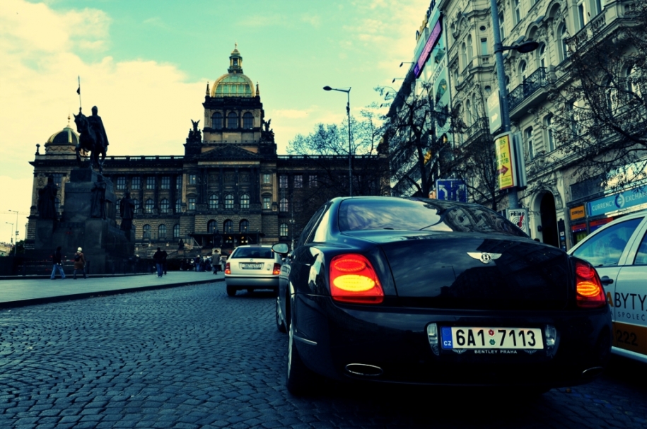 Bentley Continental Flying Spur