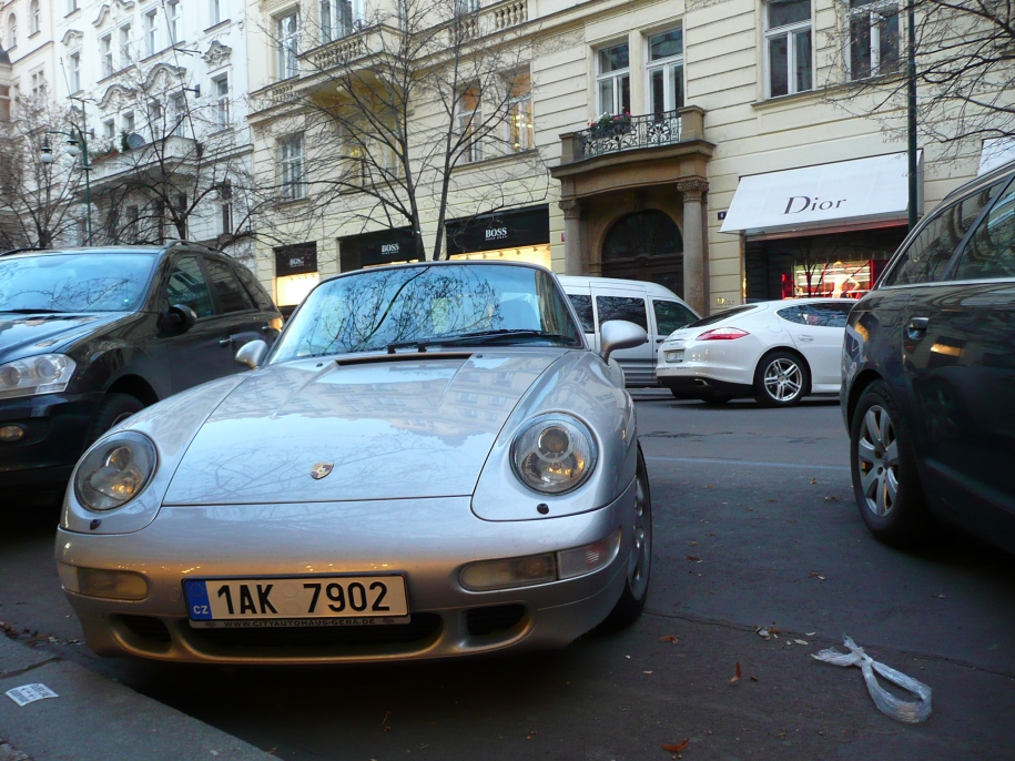 porsche carrera S a Panamera 4S