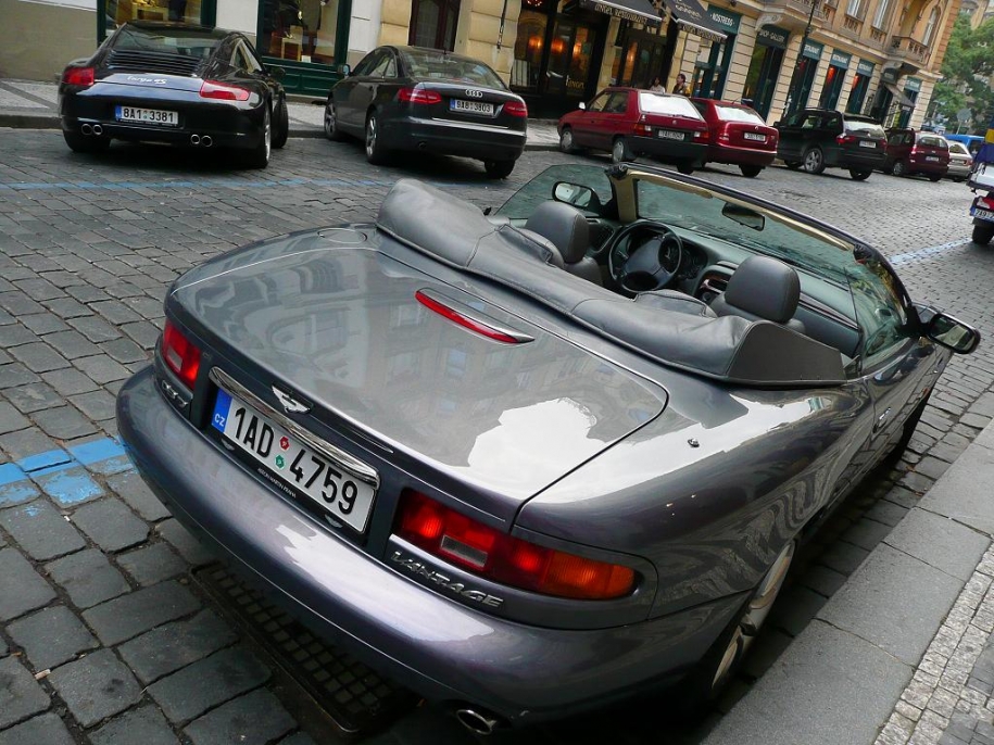 DB-7 vantage