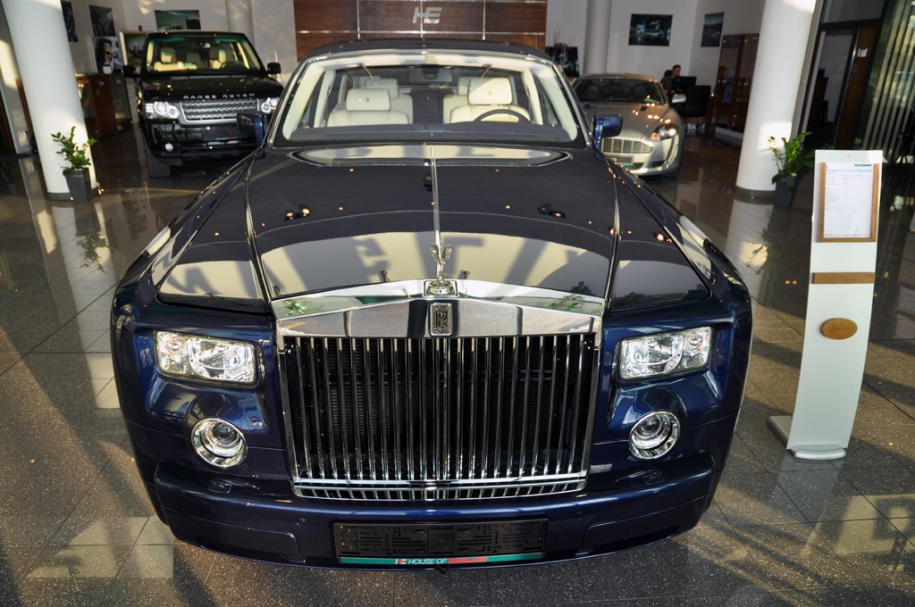 RR Phantom - 01