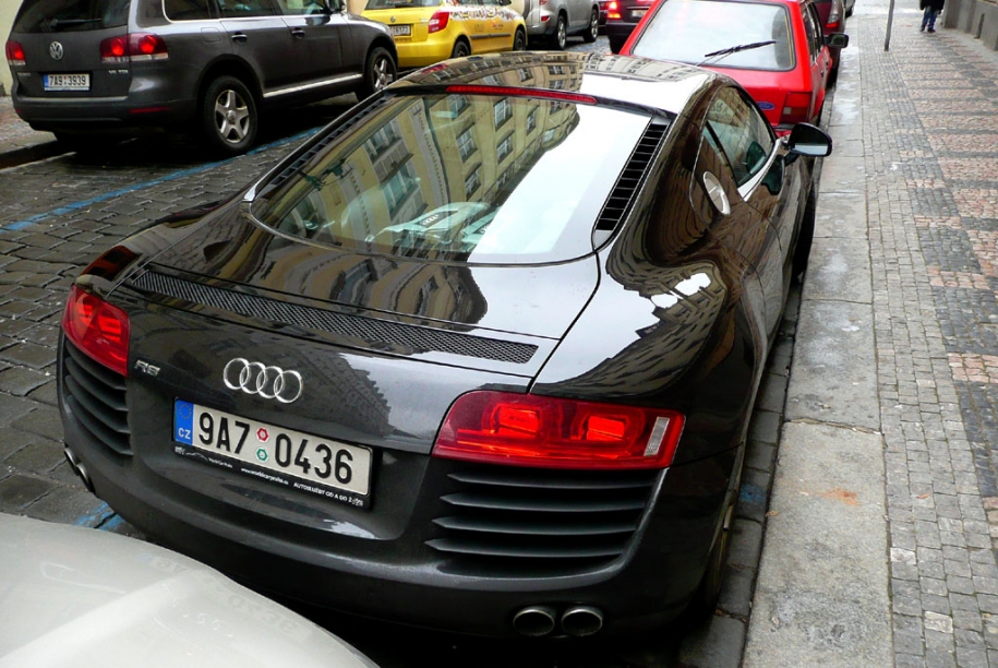 R8