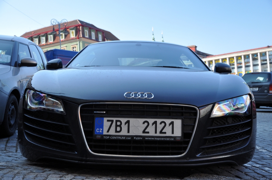 Audi R8