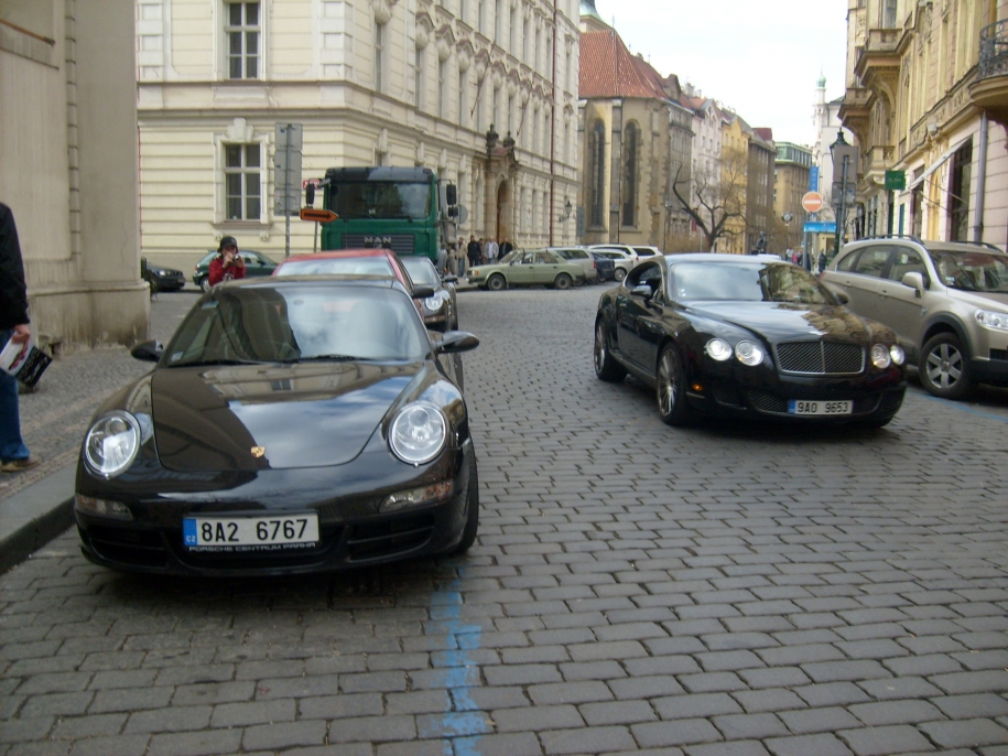 Porsche + Conti GT