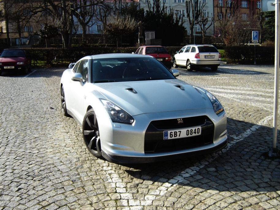 GT-R