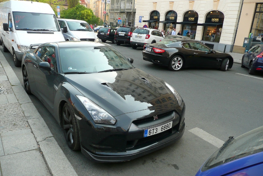 GT-R
