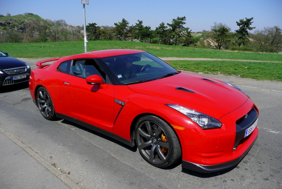 GT-R
